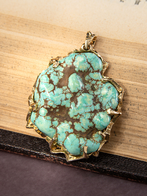 Lagoon - Turquoise gold necklace